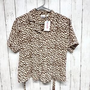 Vtg Anna Blouse Women Size Small Animal Print Collared Button Front Short Sleeve